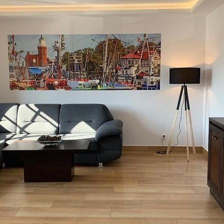 Apartament Portowe Wspomnienia ウストカ エクステリア 写真